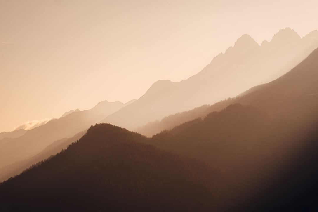 电影《有朵云像你》发布同名主题曲MV 陈昊宇温顺唱响云端爱意浪漫又治好